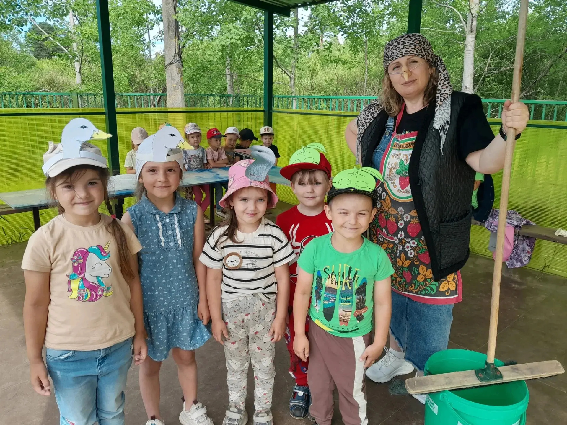 🎉 Волшебный день в нашем саду! 🎉К ребятам приходила сама Баба Яга! У неё недавно был ...