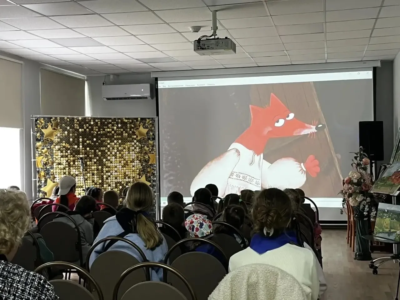 Сегодняшний день в школьном лагере был полон увлекательных событий. 🏕️ Ребята 👦👧 посетили городск