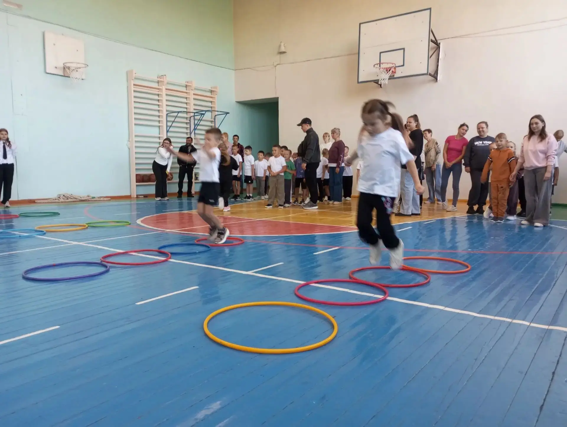 🏃‍♂️ «Весёлые старты» — первое спортивное событие наших первоклассников!