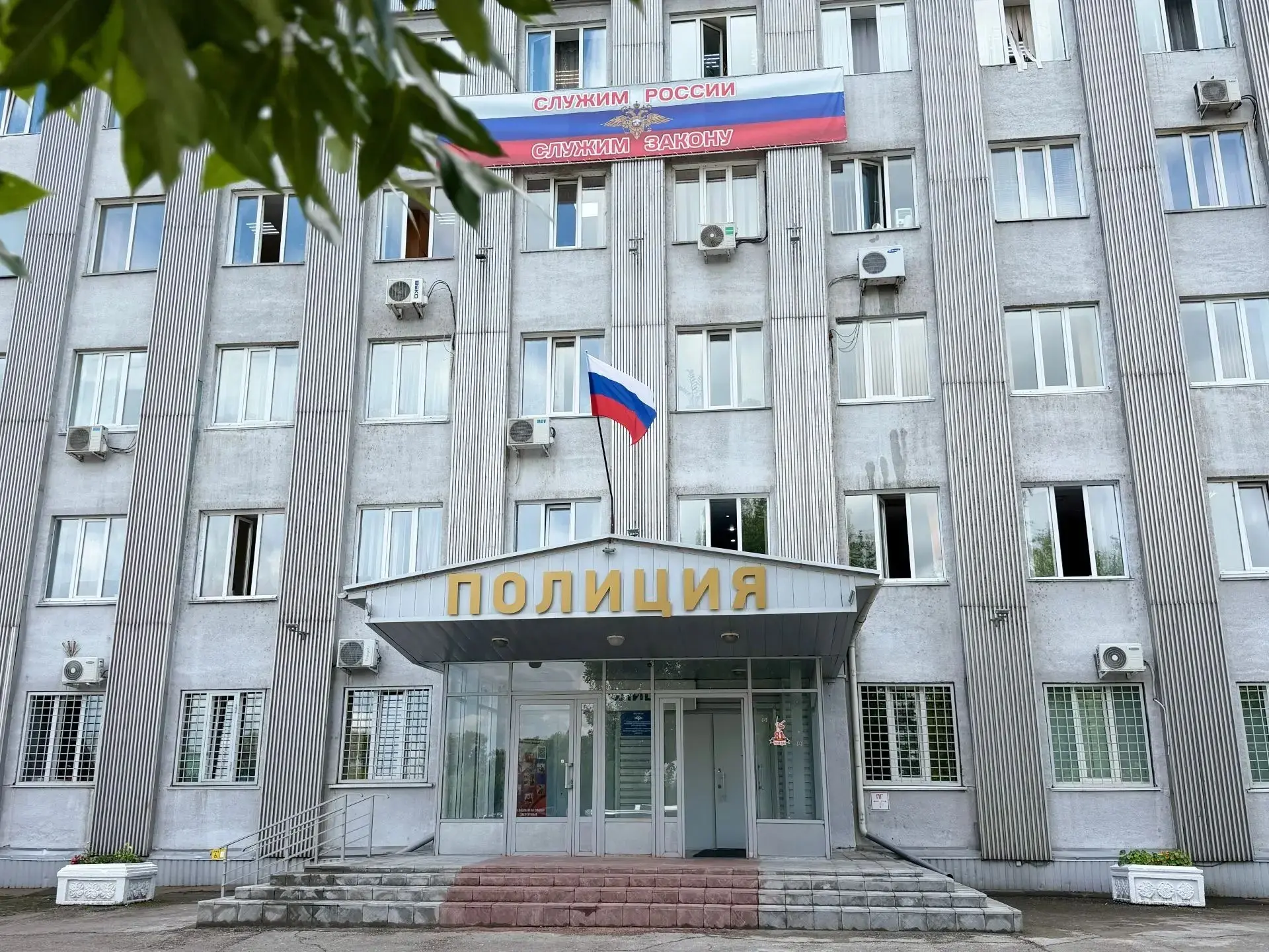 👮‍♂️Арендовал и продавал: в Бийске задержан 19-летний подозреваемый в серии краж

В Бийске полице