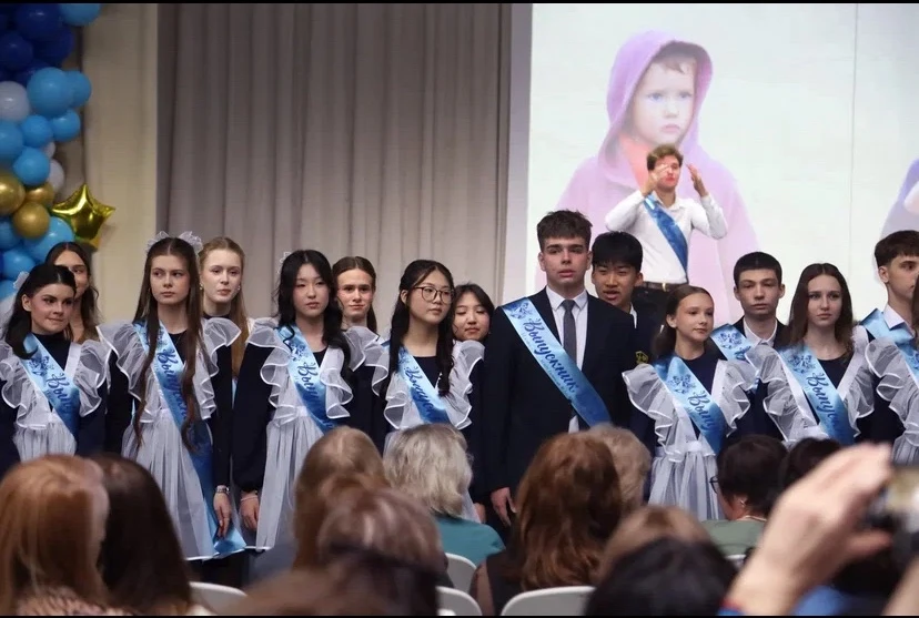 Прозвенел последний звонок… 🔔 ❤️Для наших дорогих выпускников он прозвучал особенно — чуть громче, ч