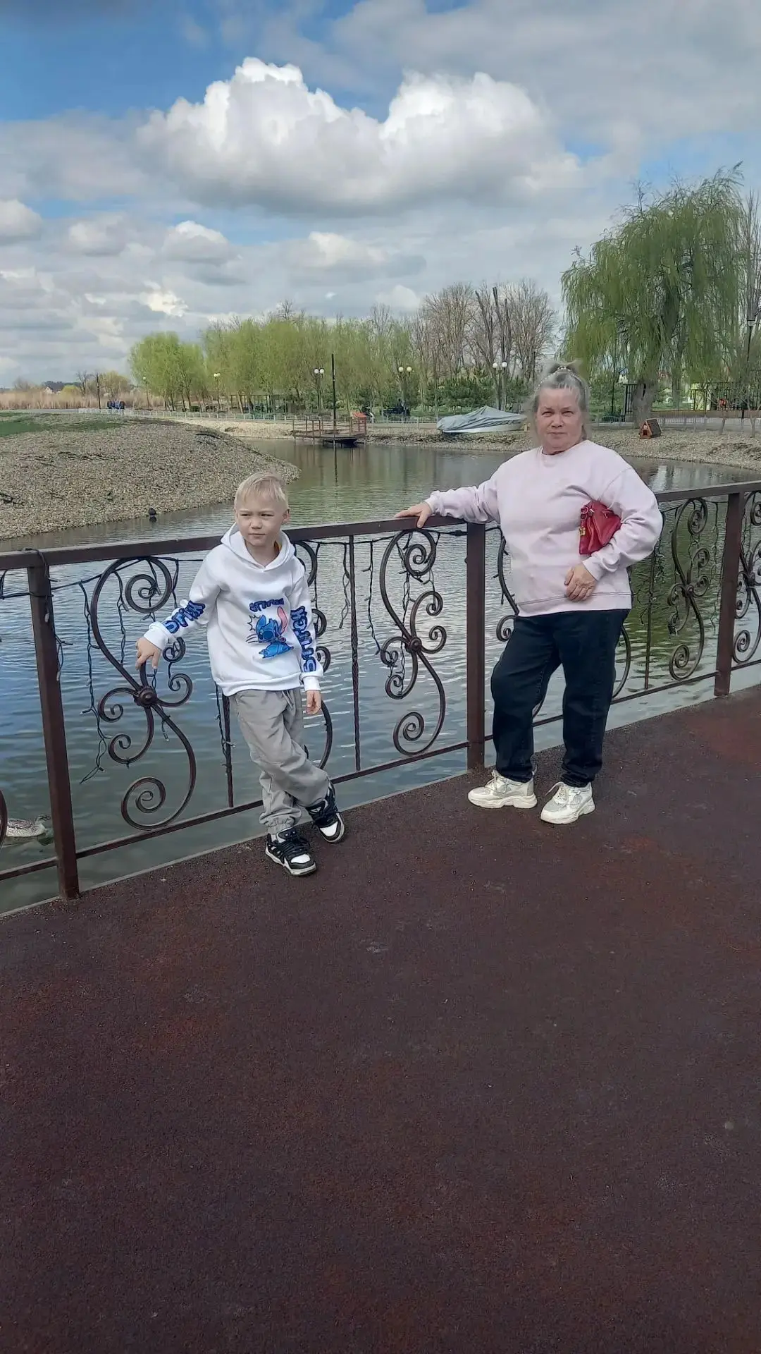 "Время связывает нас"