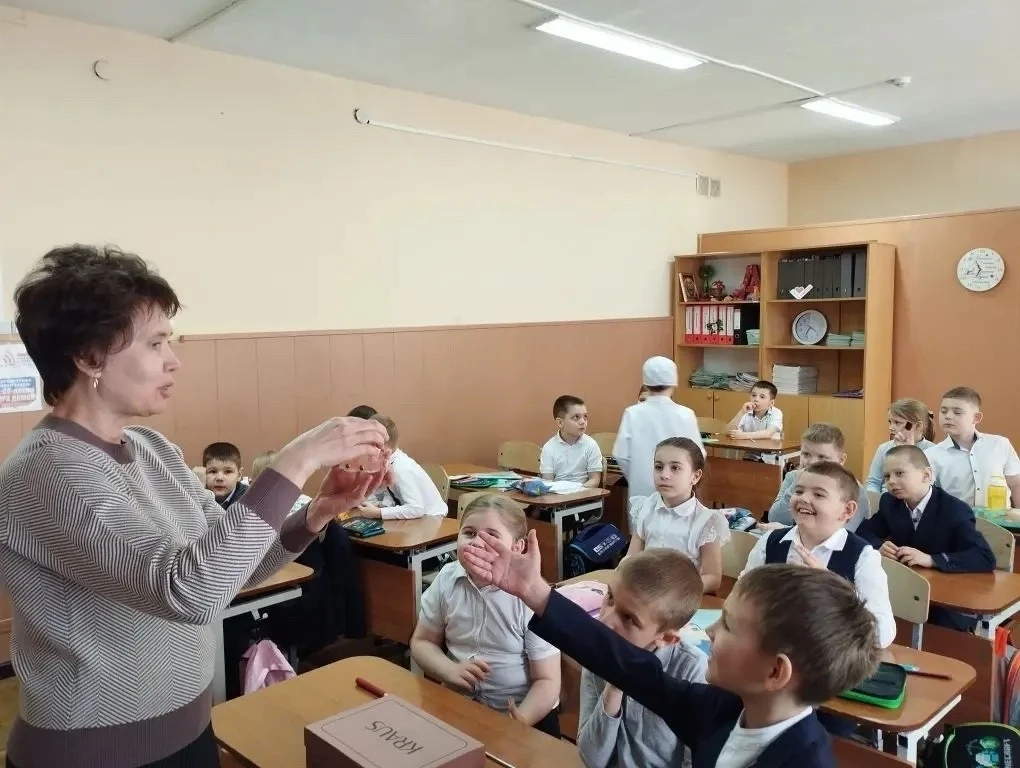 В честь Всемирного дня здоровья ротовой полости , который будет 20 марта , Трофимов Кирилл , ученик 