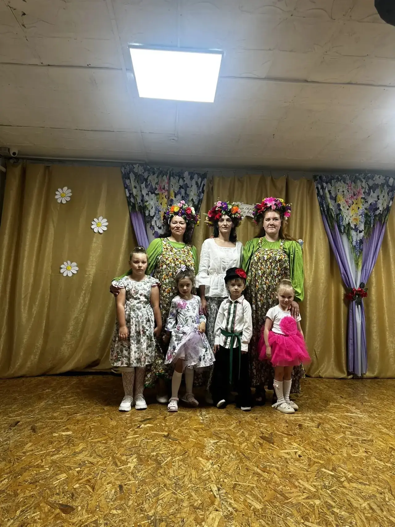 🎉 В ДК поселка Грачёвка прошел праздник, посвящённое Дню семьи, любви и верности! 🎉