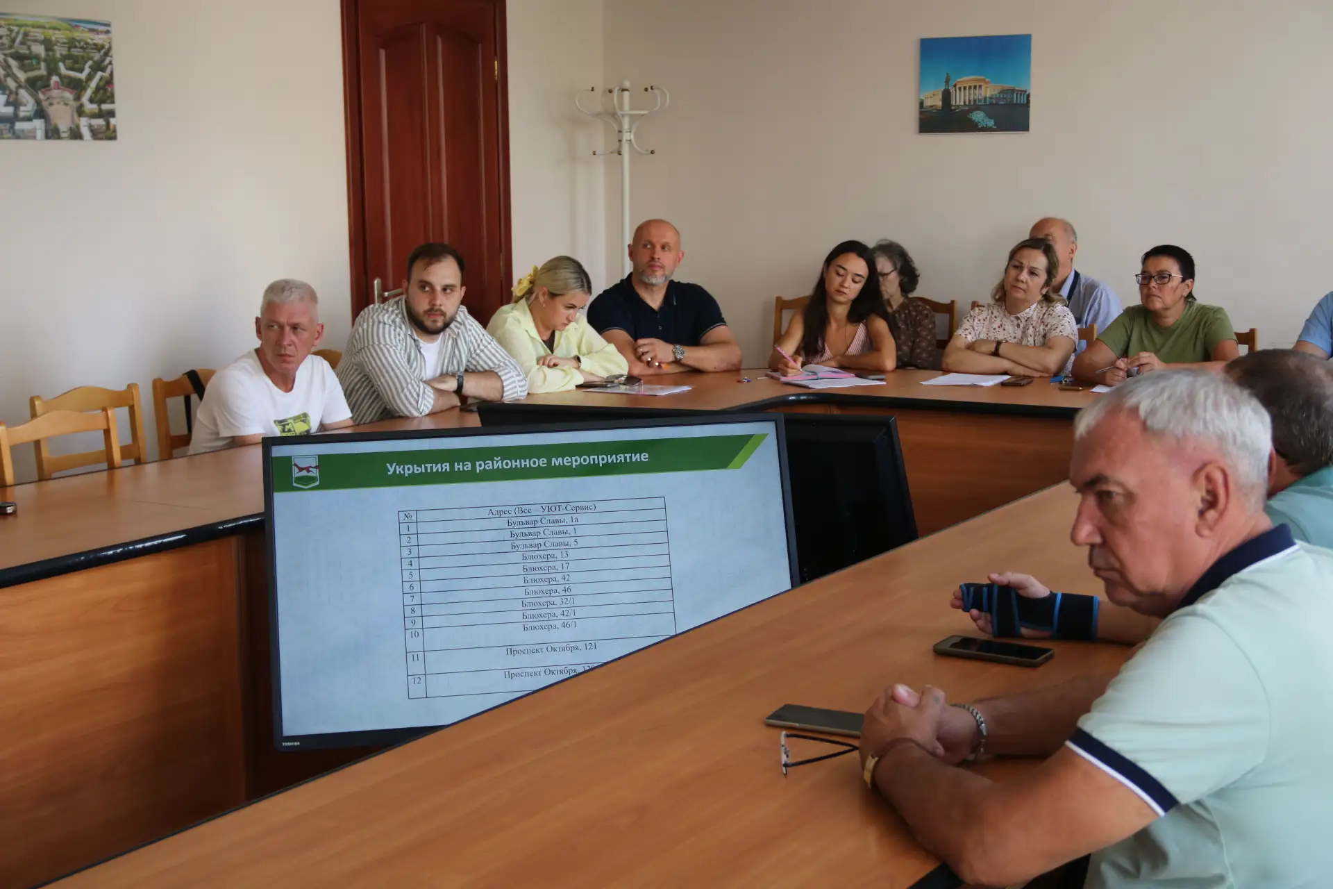📆 В рабочем режиме

Сегодня четверг, а это значит, что в администрации района прошел еженедельный ш