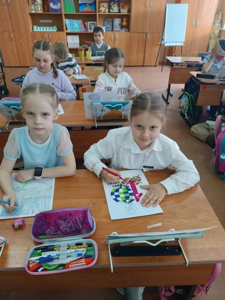 ПРАЗДНИК ВЕСНЫ И ТРУДА  📌 1 мая отмечается Праздник Весны и Труда.  Больше 130 лет этот весенний пра