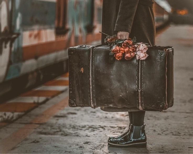 Если окончательно решишь покинуть какое-либо место, думай о том, куда держишь курс, а н...