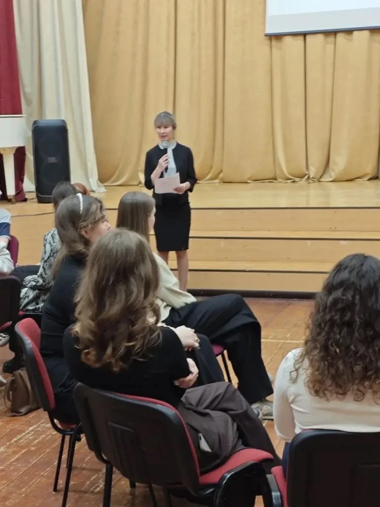 Для наших десятиклассников прошло городского формата мероприятие под названием "Профессиональное сам
