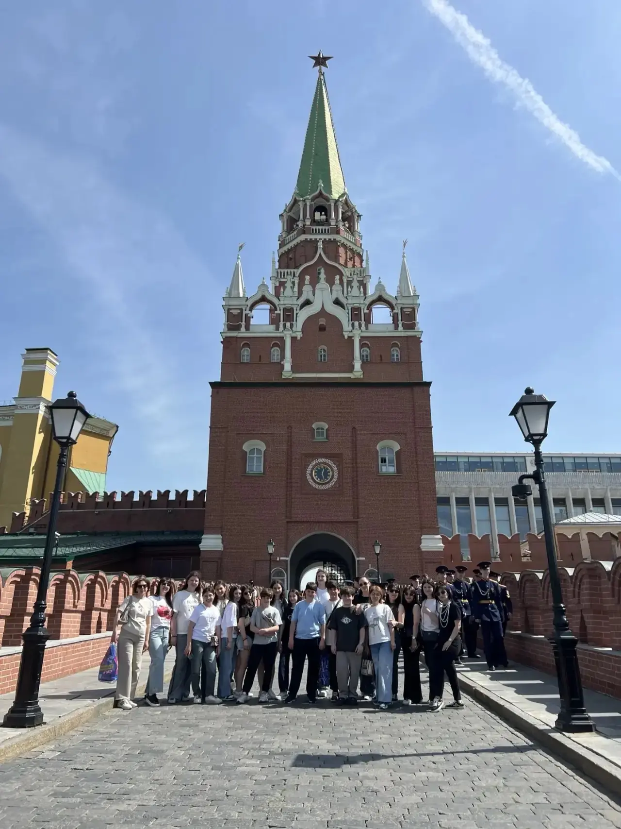 🚀 Путешествие в столицу: 7 «А» открывает Москву!  🚂Наши семиклассники вернулись из захватывающего пу