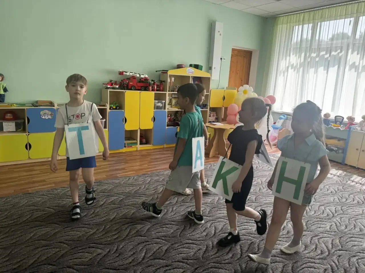 В рамках реализации проекта "Предшкола: стандарт детского сада" на тематической неделе "Книга - лучш