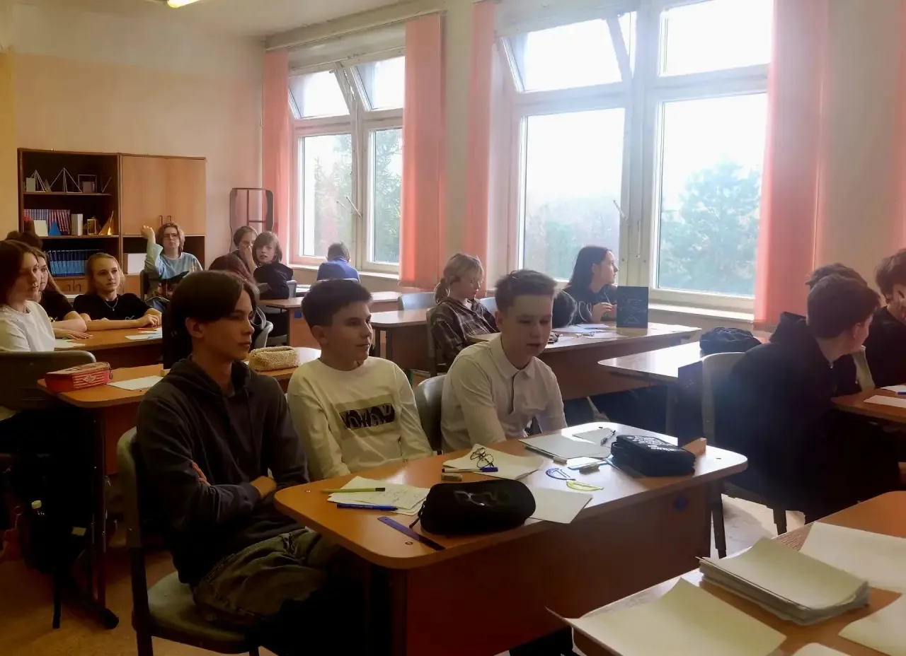 💢 Лучшее математическое трио   В нашей школе впервые состоялось интеллектуальное соревнование среди 