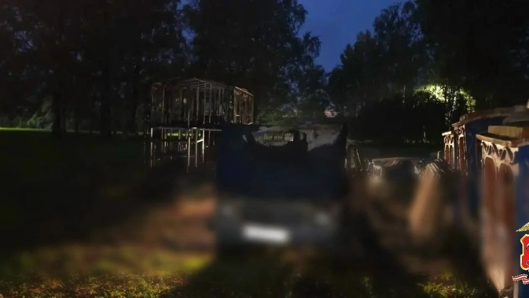 Поздним вечером 29 сентября в полицию поступило сообщение о возгорании автомобиля на те...