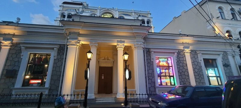 #ЯЛТА Екатерининская улица, дом 3  Солнце, море, Ялта Крым🌊🌊🌊 Предлагаем вашему вниманию прекрасную 