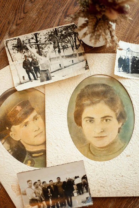 🤎 Как генеалогия возвращает спокойствие и убирает тревогу 

Когда я устала или грущу, то открываю с