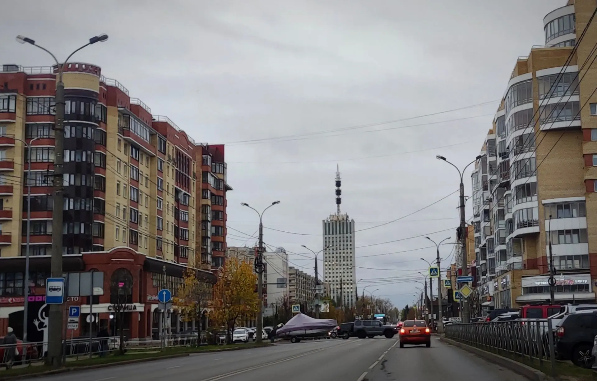 ❗На перекрестке ул.Воскресенская и пр.Советских Космонавтов не работают светофоры.