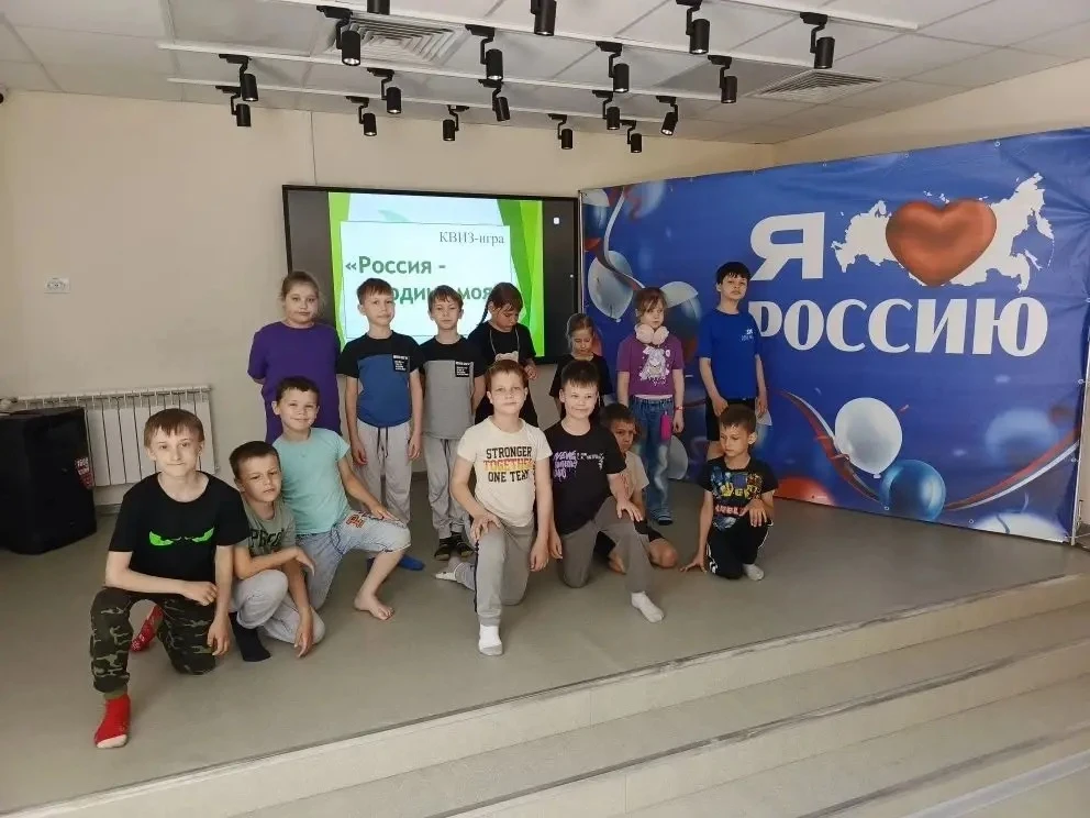 🇷🇺 День Истории России в нашем пришкольном лагере «Родничок»! 🇷🇺

Мы уверены: мало просто любить