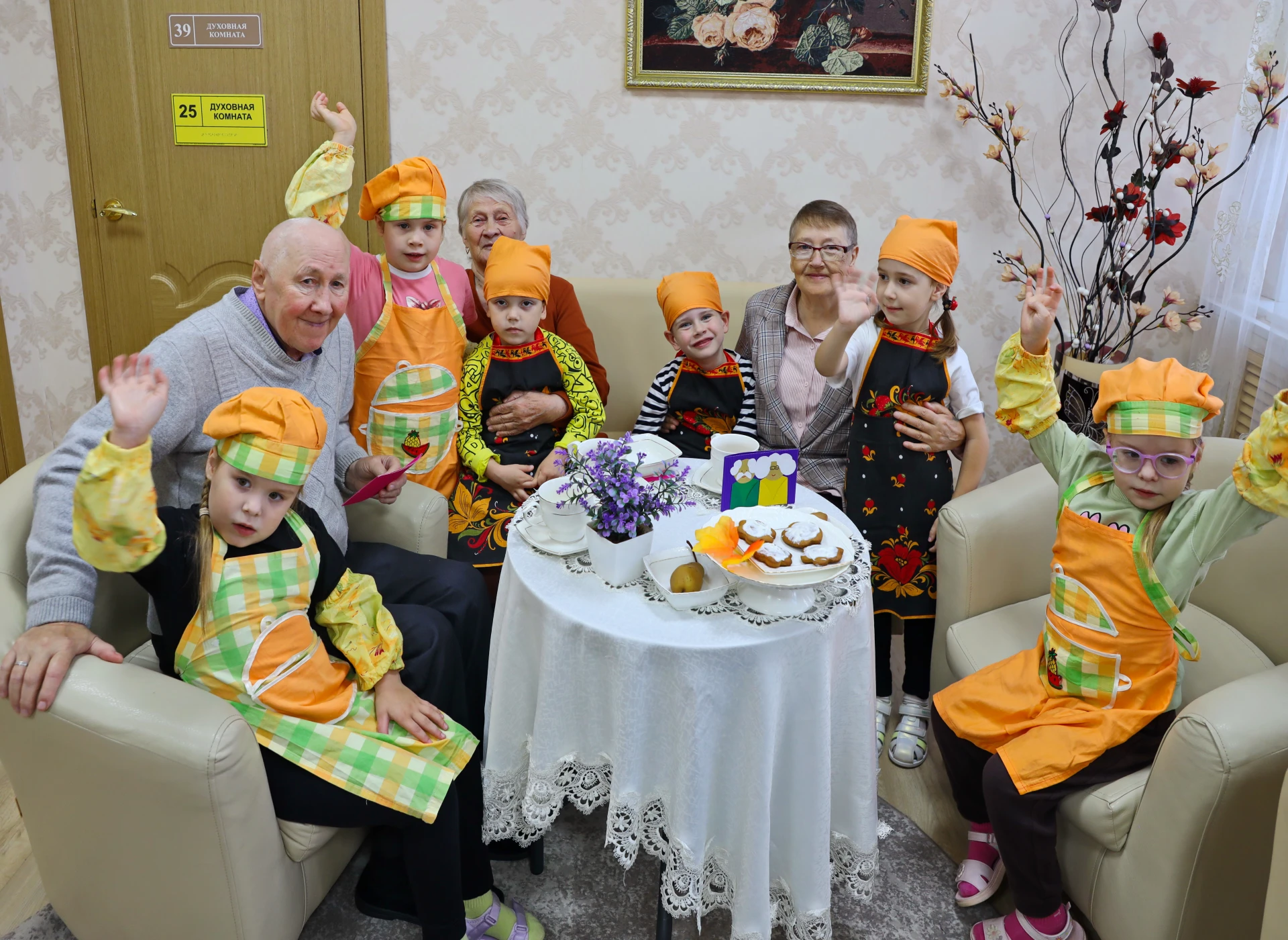 Тепло из детских рук — старшему поколению!