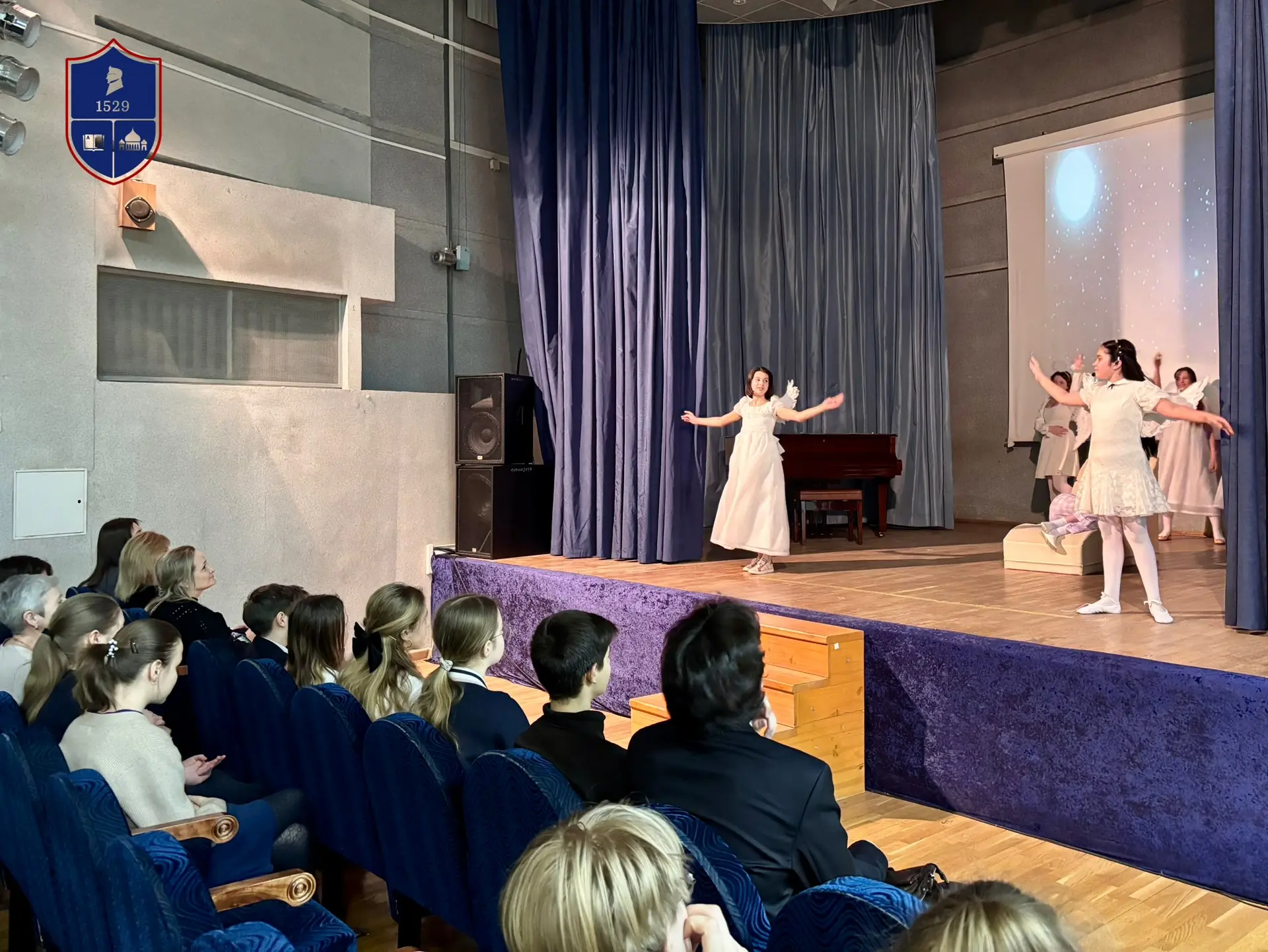 🎭 Спектакль для каждого: в гостях у школьного театра  27 февраля стал для нас особенным днем – днем,
