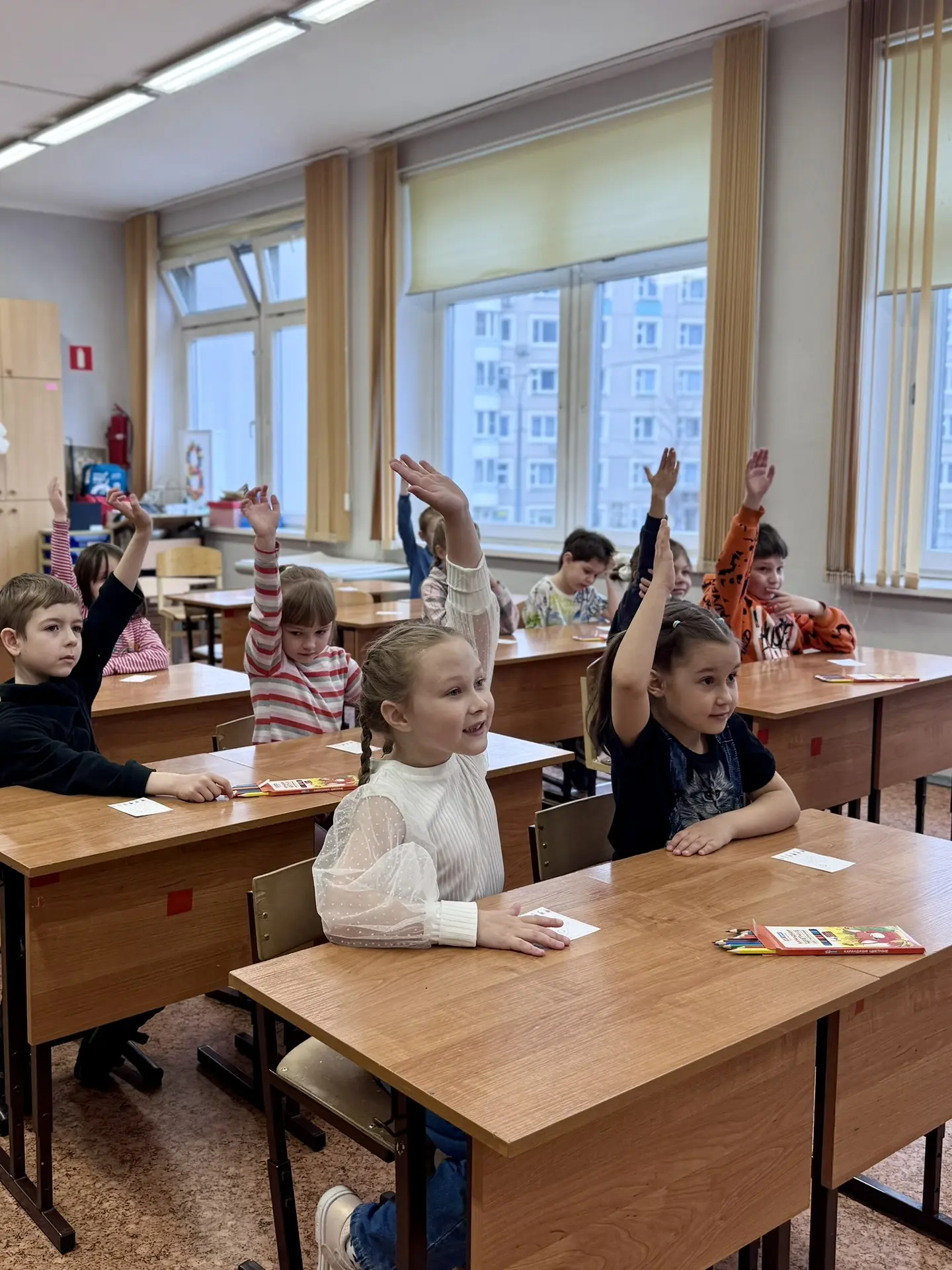 🚀 Космическое приключение в нашей школе!  Друзья, вчера у нас прошел необычный День открытых дверей!