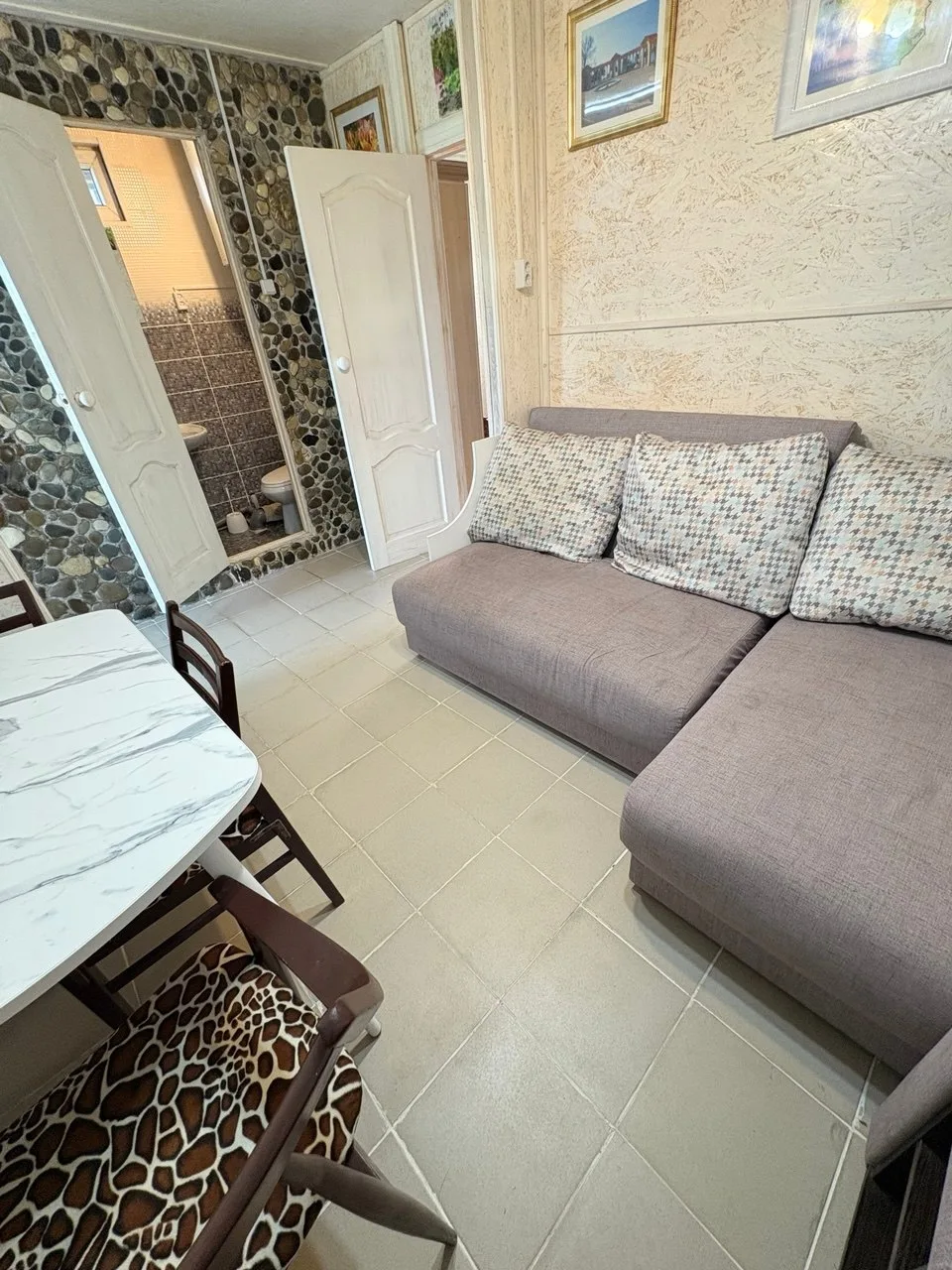 #СУХУМ #ГУМИСТА ул. Братьев Эзугбая, 584  📌Сухум, пос. Гумиста (5 км от центра города). Сдаются уютн