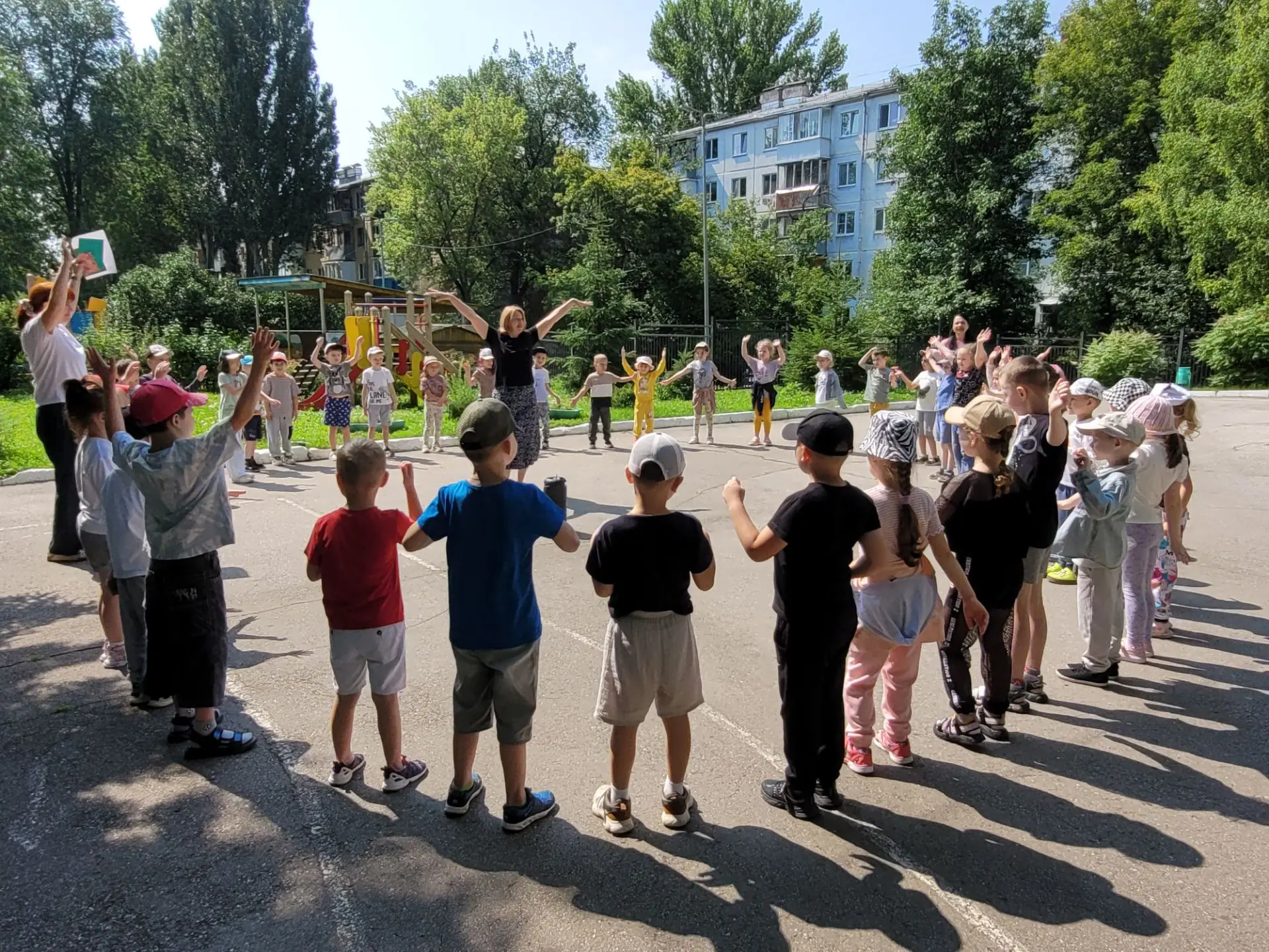 Сегодня в нашем детском саду прошел экологический квест. Ребята старших групп закреплял...