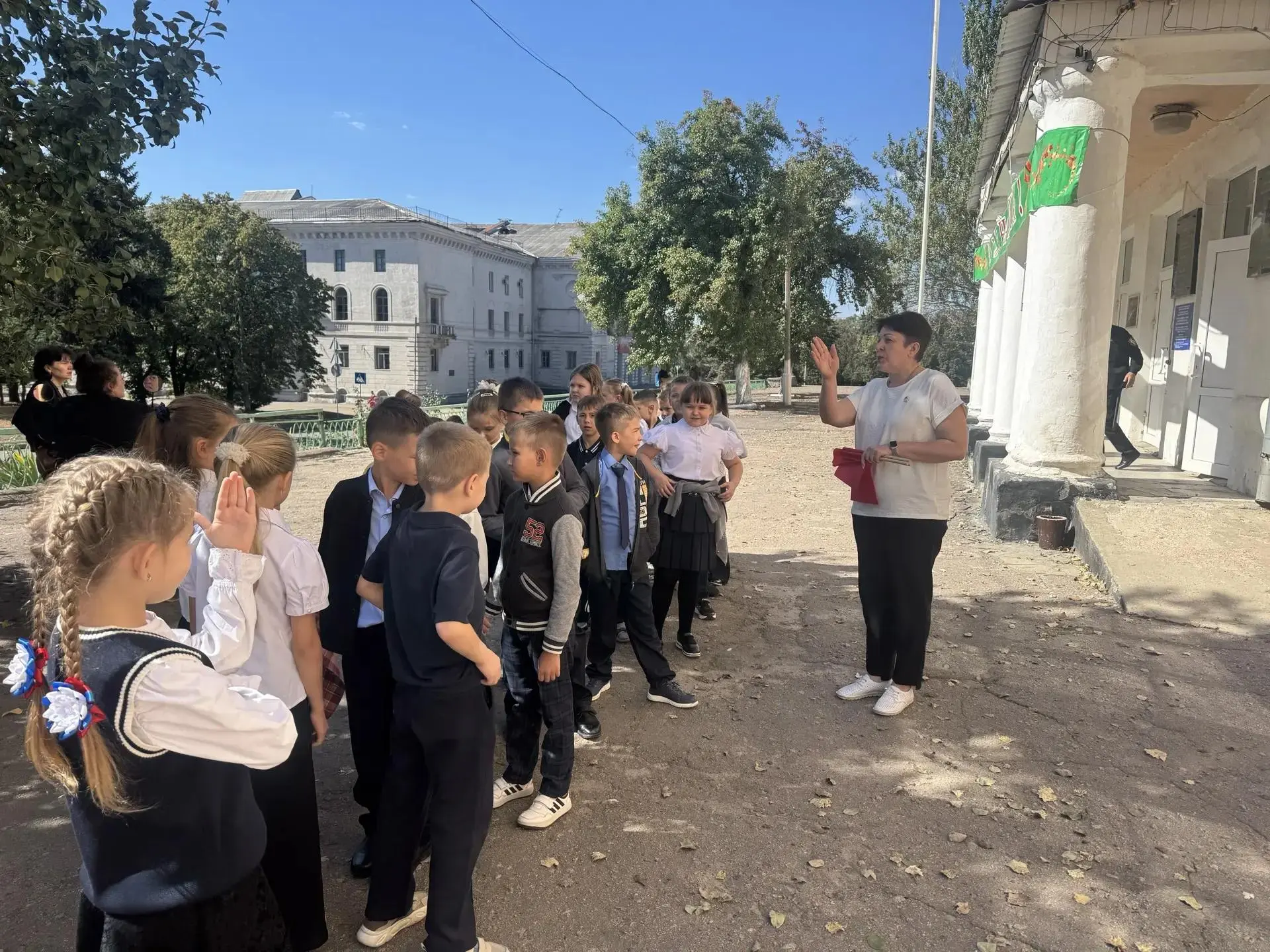 Практическое занятие-тренинг в начальной школе «Правила перехода улиц и дорог»