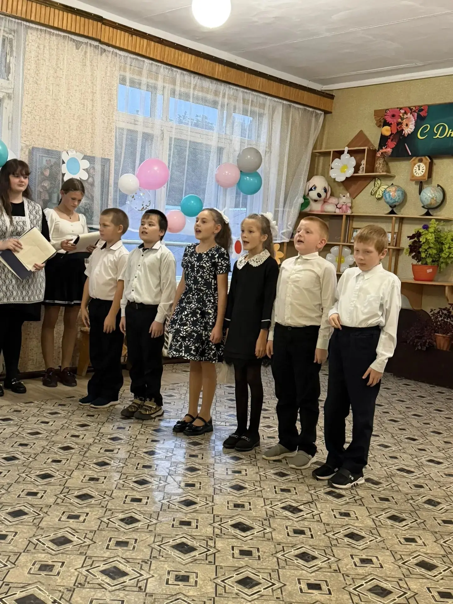 Сегодня в нашей школе по-особенному тепло и радостно — мы отмечали День учителя!