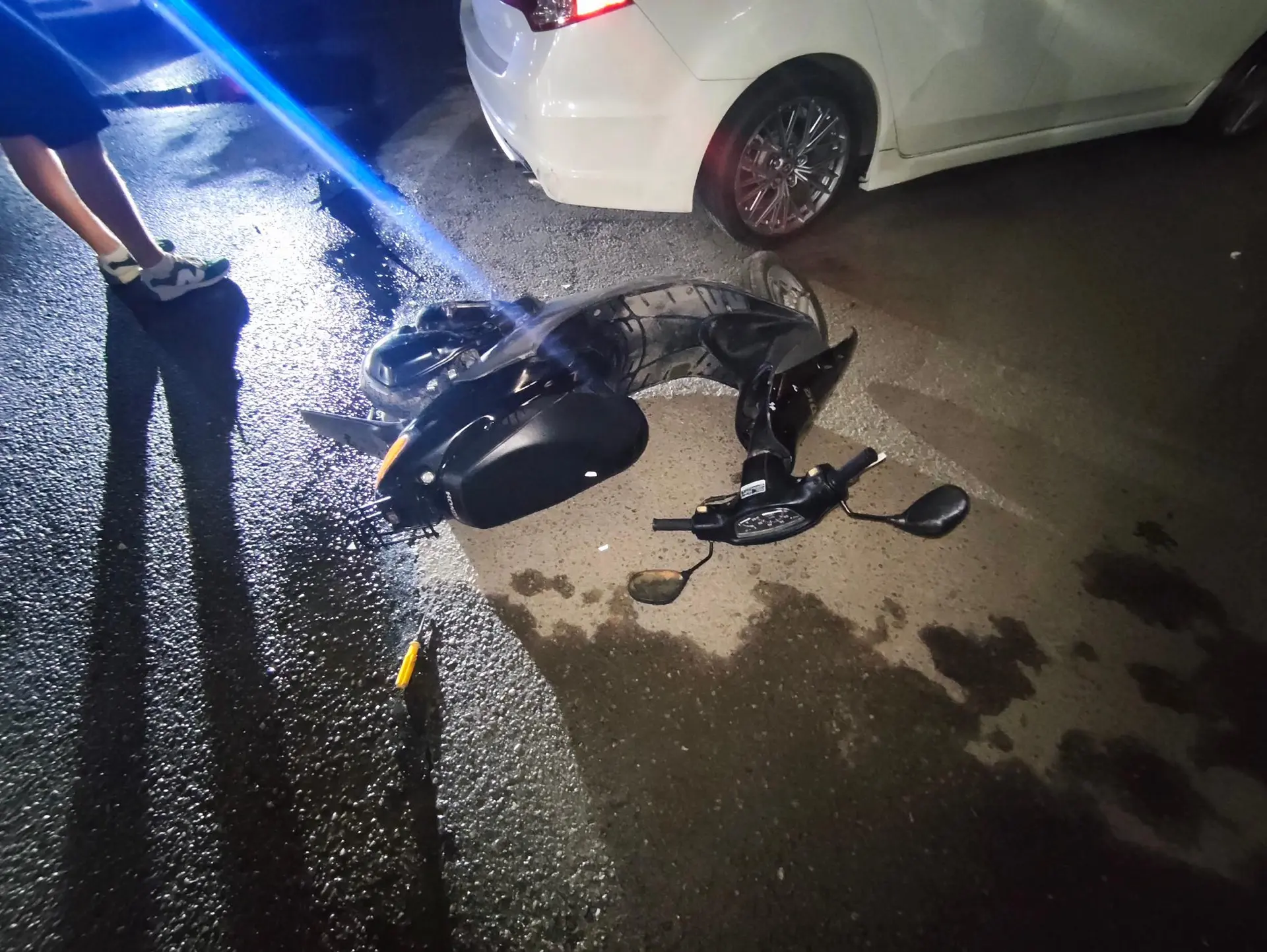 Госавтоинспекция города Барнаула напоминает: не позволяйте детям садиться за руль без п...