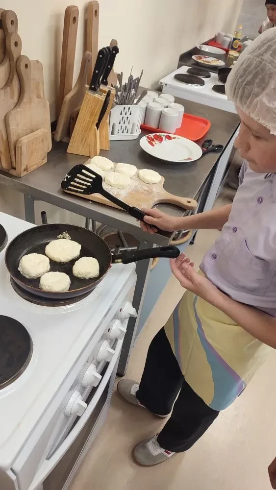 "Битва шеф-поваров" в 31 школе, почему бы и нет?🧑‍🍳                             Уроки технологии в 4