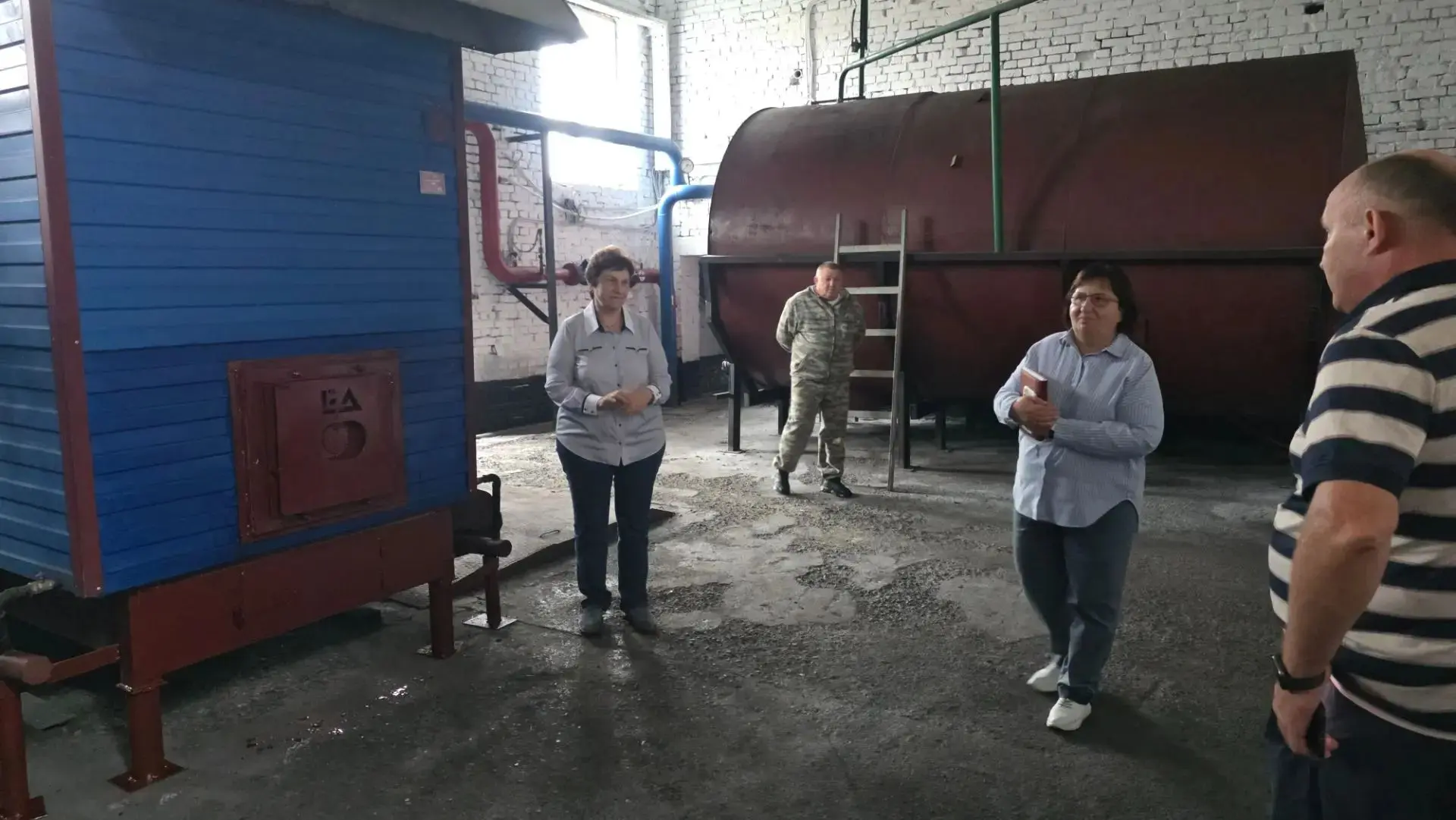 Прокопьевский муниципальный округ готовится к новому отопительному сезону.

Сегодня проверили ход по