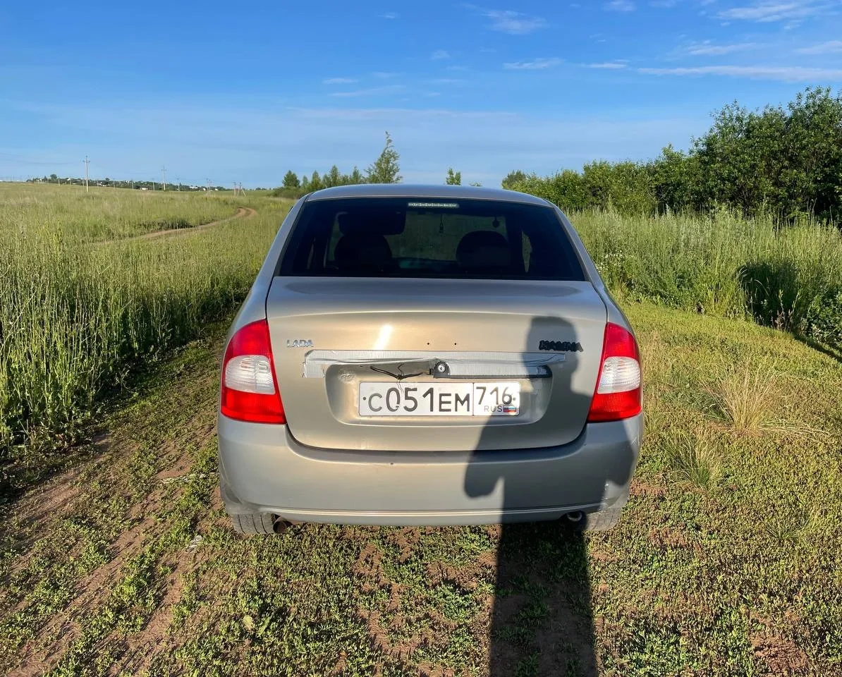 продам калину 2006 года
Юр чистая
на полном ходу
эур, передние эсп
по кузову есть рыжики
цена 78 
Го