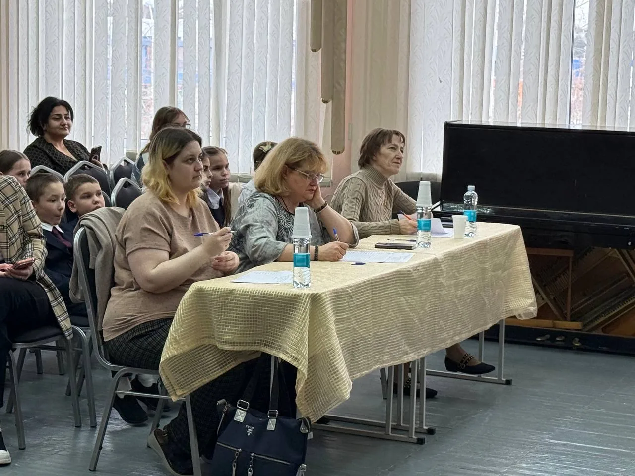 📚КОНКУРС ЧТЕЦОВ📚  Сегодня в нашей школе прошёл конкурс чтецов, приуроченный к празднику - Дню защитн