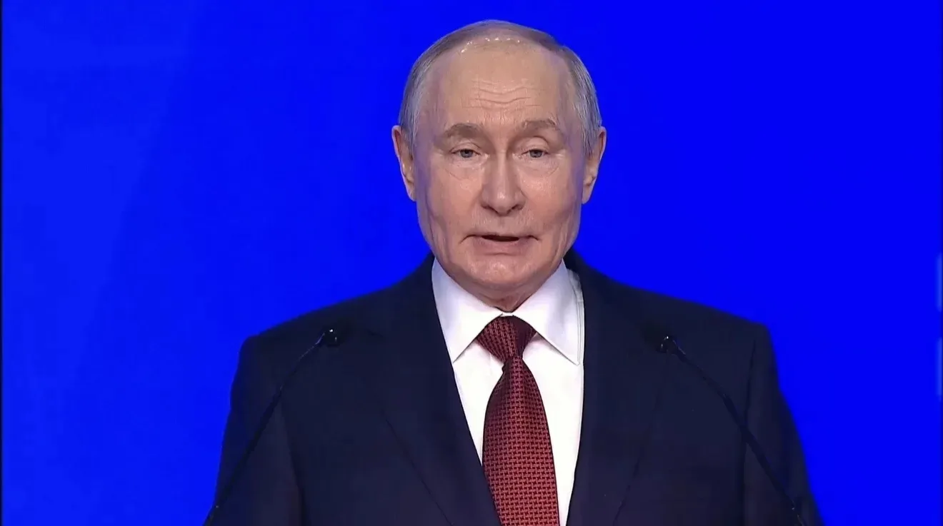 Президент РФ Владимир Путин на пленарном заседании XXIII Съезда партии «Единая Россия»: