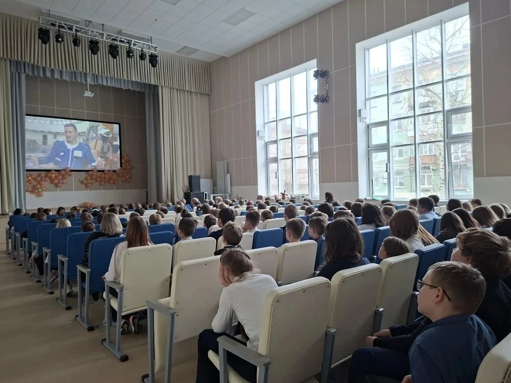 Открытая лекция о космосе⭐  6 апреля в нашей школе прошла открытая лекция, посвящённая 65-летию перв