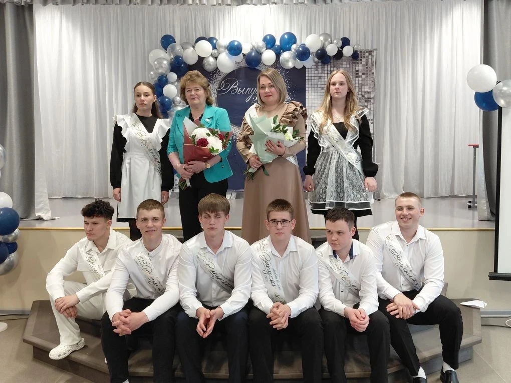 🔔 В добрый путь, выпускники!
