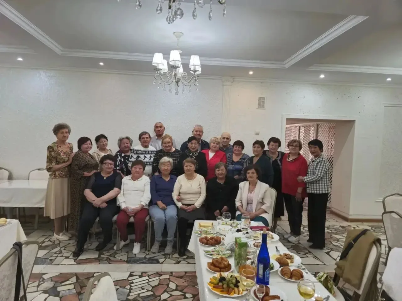 🌷В честь празднования Дня пожилых людей Профсоюз МУП «Водоканал» организовал теплую и ...