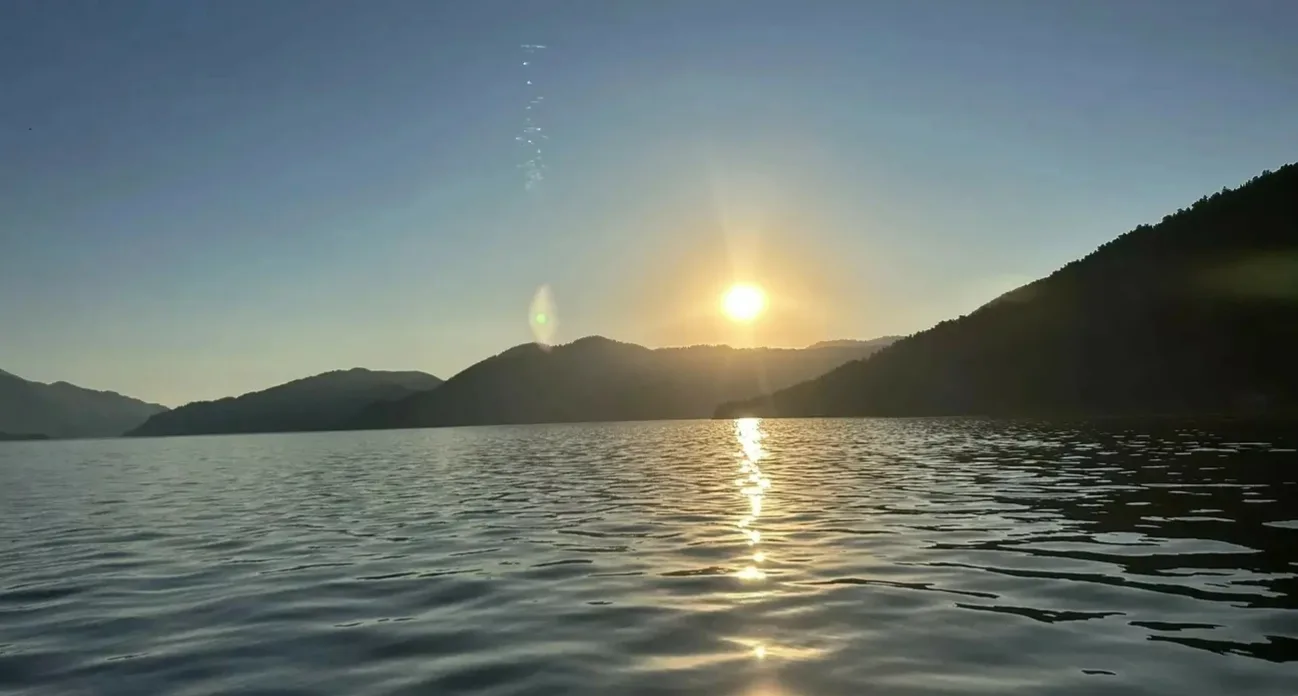 Пик света: сегодня самый долгий день

🌅 21 июня — день летнего солнцестояния. В Челябинске он продл