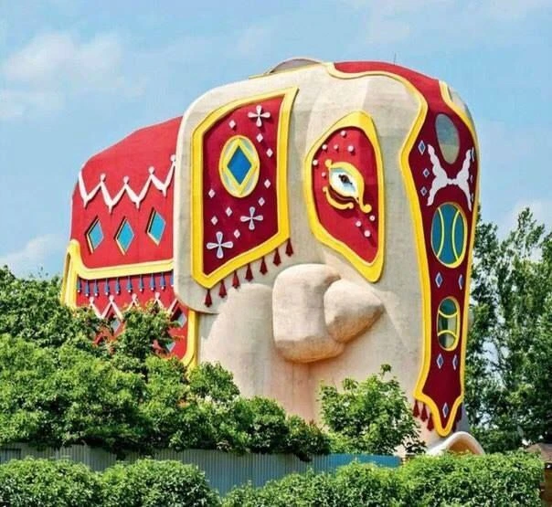 🐘 Самого большого слона можно увидеть в Подмосковье