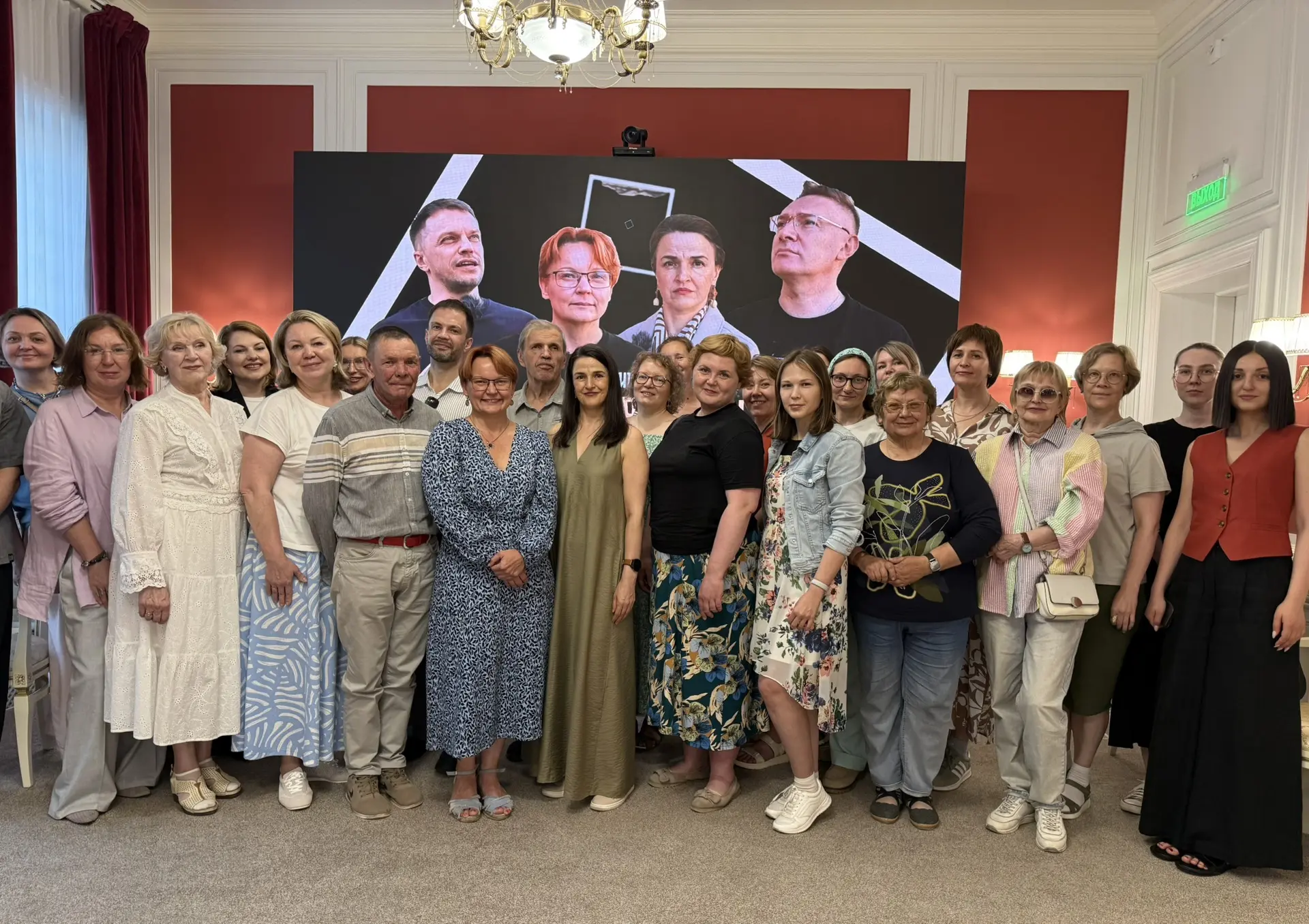 «Как-то без души мы живем, бежим, торопимся…»

Вчера состоялся премьерный показ на большом экране на