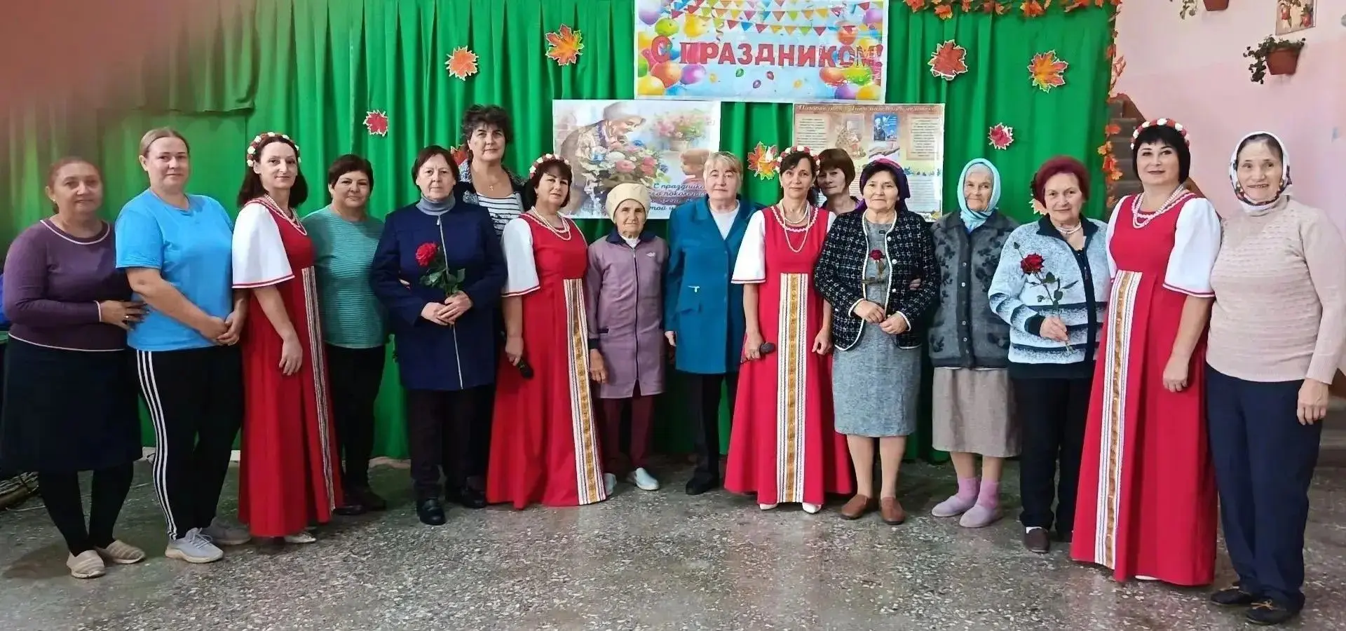 🍂 Золотая пора станицы: в СДК Новолокинской согрели сердца старшего поколения!