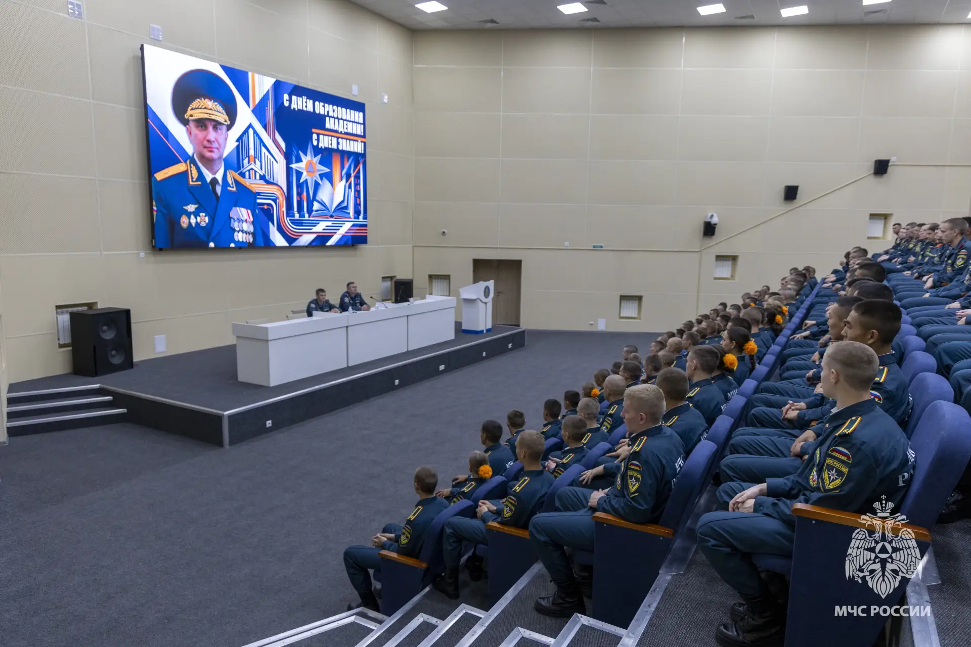 🏛️ Учебный год для первокурсников академии начался с урока мужества