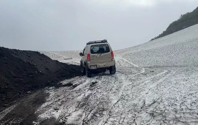 На Камчатке алиментщик год прятался от приставов на вулкане

Фото: УФССП по Камчатскому краю / Автор