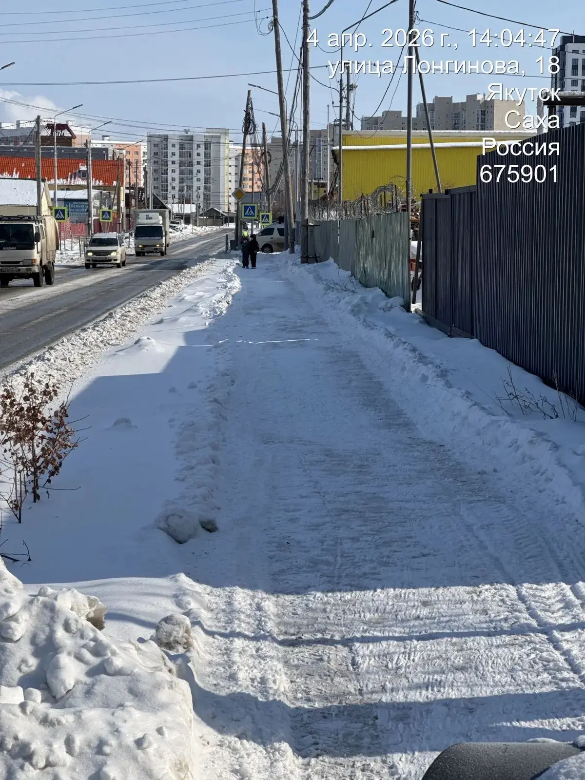 ❄️🚜 Регулярные работы подрядной организации по очистке тротуаров на территории округа.