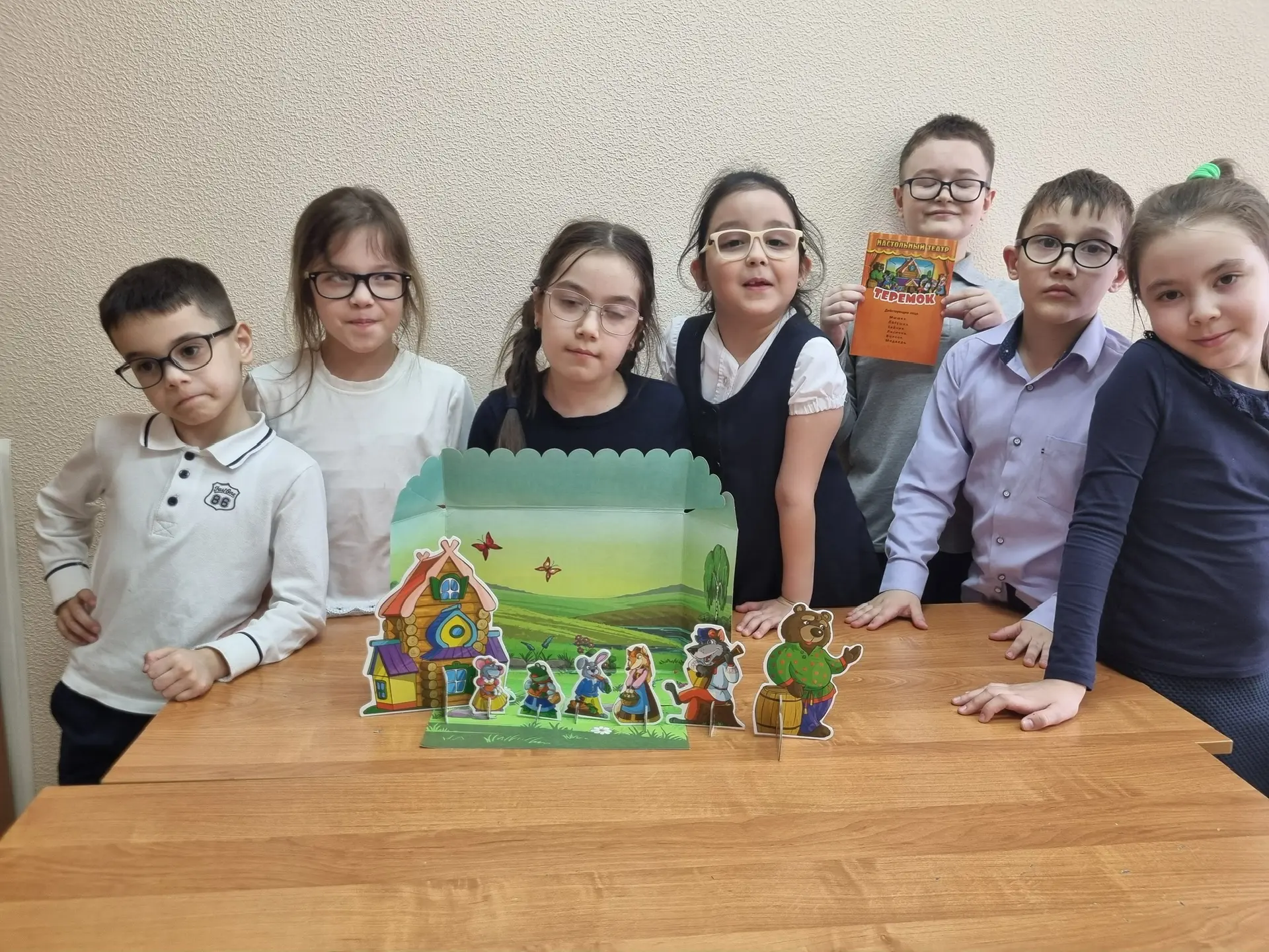 «Сказки из коробки».  Сегодня для обучающихся 1в класса состоялось практическое занятие «Сказки из к