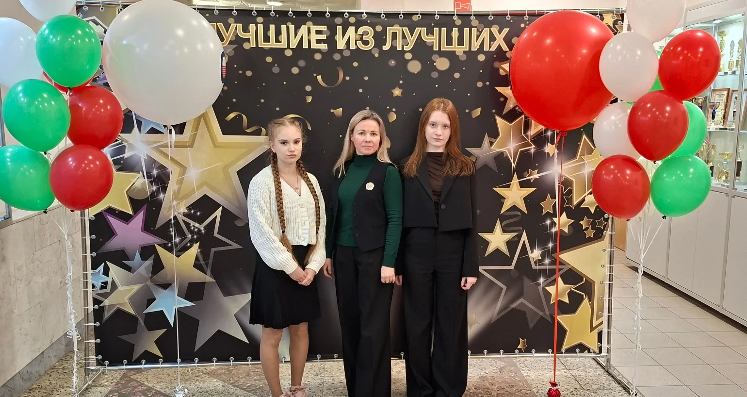 🏆 28 апреля культурный центр «Акрон» стал площадкой для чествования юных гениев!