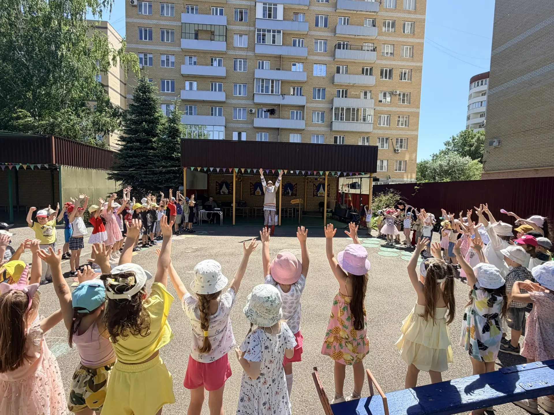 Театральный праздник «Иван Богатырь и Баба Яга» сегодня прошел в Сказке ❤️