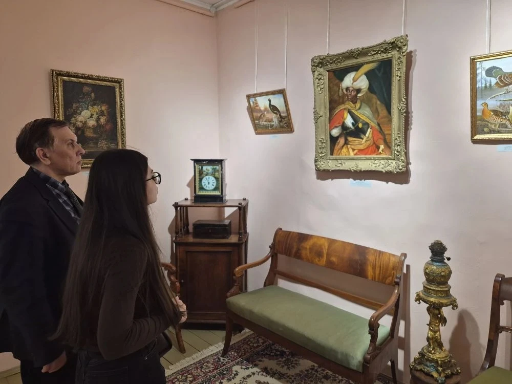 🏛 Участники исторического клуба «Ладья» прикоснулись к истокам: поездка в усадьбу Абра...