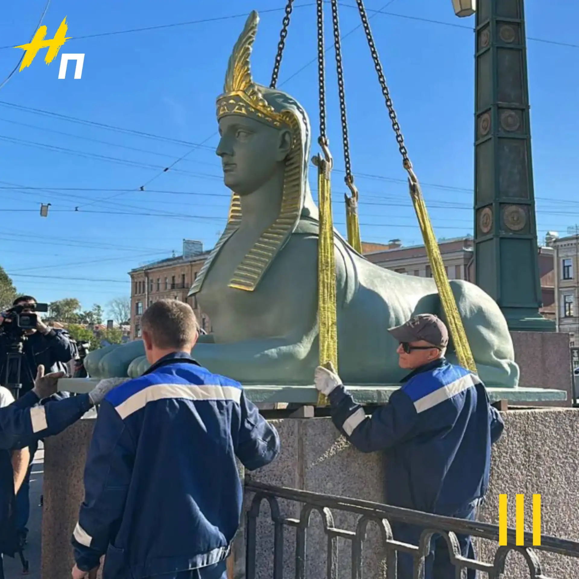 Сфинксы снова на страже: Египетский мост дождался своих легендарных хранителей