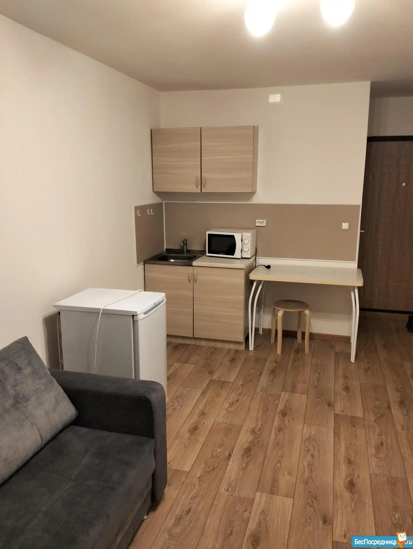 Сдам без посредников: студия, 20м² Цена: 15000 Адрес: Барнаул, Центральный р-н, Гоголя 126 Коммуналь