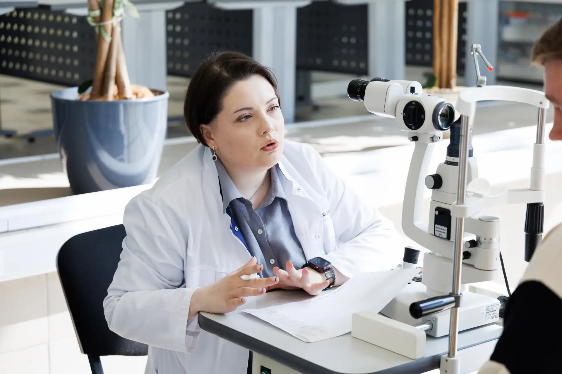 Смотрите на мир ясно: в МГРИ прошли дни заботы о глазах  🔬 На лекции «Аномалии рефракции» разобрали 
